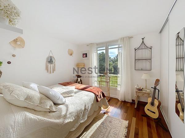 Magnifique villa de près de 300m2 sur plus de 8000m2 de terrain au calme absolu et sans aucun vis à vis