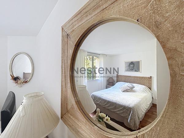 Magnifique villa de près de 300m2 sur plus de 8000m2 de terrain au calme absolu et sans aucun vis à vis