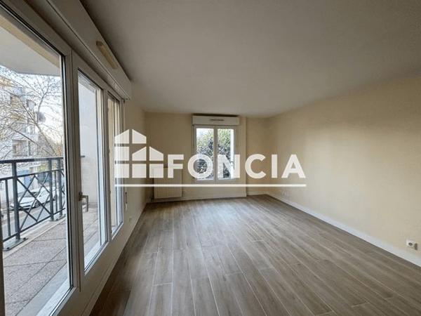 Location Appartement 4 pièces 80.21 m² - Nanterre 92000