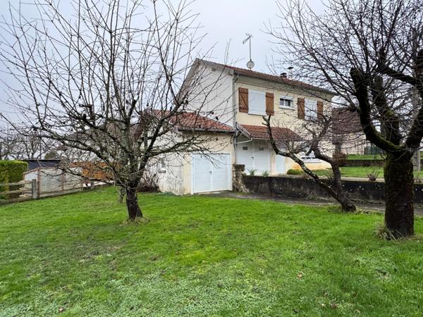 MAISON INDIVIDUELLE 4 CHAMBRES, JARDIN ET DEUX GARAGES
