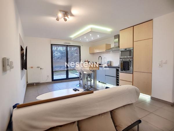 ST CYR L'ECOLE : Appartement meublé 3 pièces avec jardin et parking