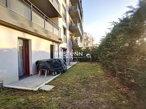 ST CYR L'ECOLE : Appartement meublé 3 pièces avec jardin et parking