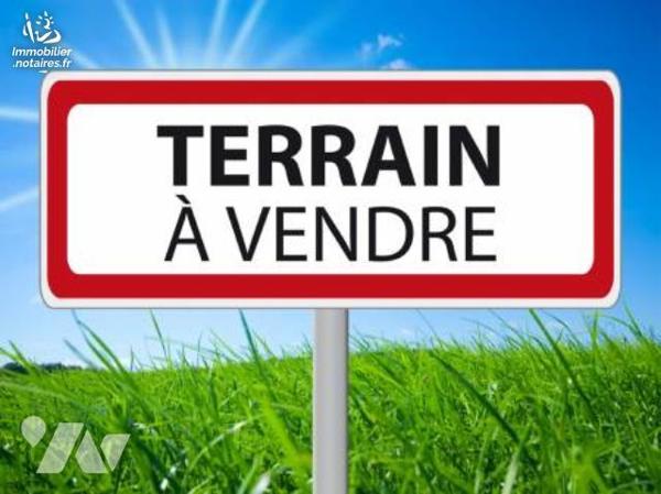 A VENDRE A LINCHEUX terrain sur lequel est édifiée une grange en ruine d'environ 250 m².