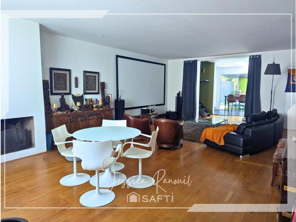 Maison de charme au cœur de la ville.