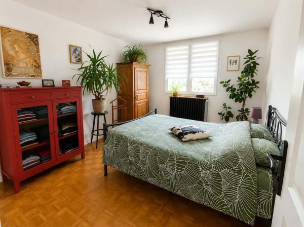 BELLE MAISON AU CALME AVEC GRAND JARDIN ARBORE (arbres fruitiers)