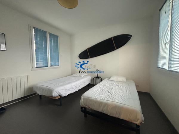 ENSEMBLE IMMOBILIER 144 M² PISCINE JARDIN VERANDA  Lagord