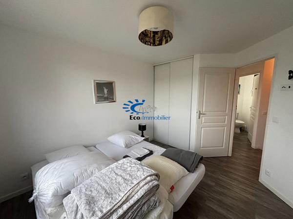 ENSEMBLE IMMOBILIER 144 M² PISCINE JARDIN VERANDA  Lagord