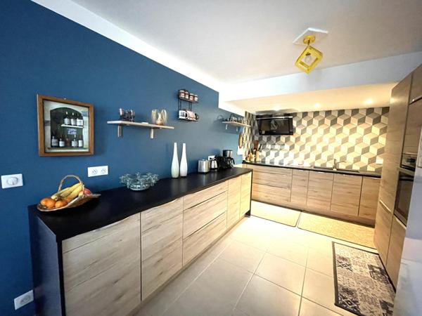 La Roque, appartement T3 avec terrasse et garage