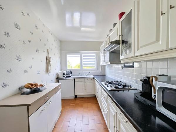 Appartement T4 à vendre, 4 pièces PLAISIR GRIGNON, (78370)