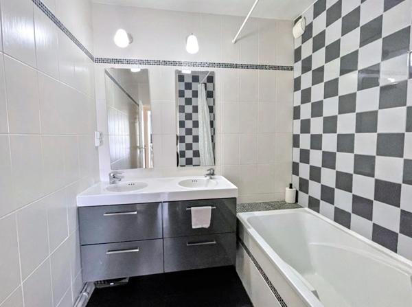 Appartement T4 à vendre, 4 pièces PLAISIR GRIGNON, (78370)