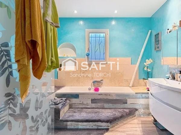 Villa plain-pied de 132m² sur 967m² de terrain à Draguignan(83300).