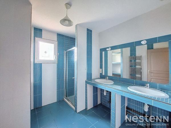 A Vendre Maison contemporaine de plain-pied de 107 m² avec garage, terrasse et jardin