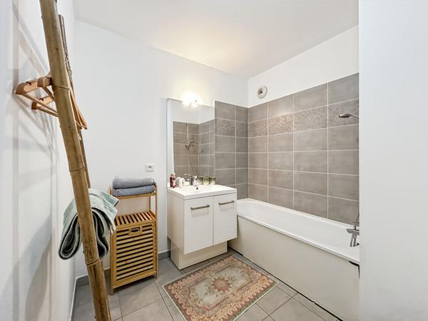 Mare Huguet - Beau F3 de 80m²