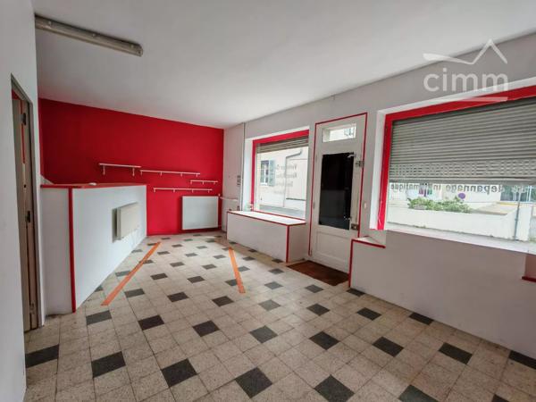 Maison de village avec local commercial – Fort potentiel