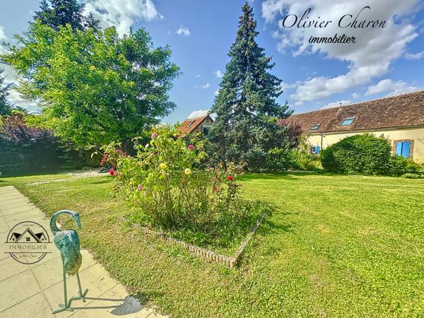 Joigny (89300) Proche Joigny Propriété 10 pièces de 392m2 sur 2309m2 de terrain