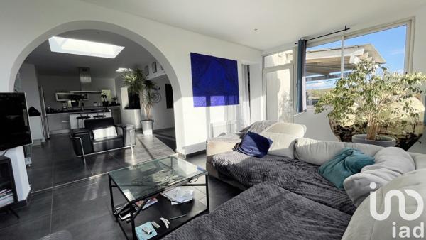 Maison 5 pièces de 201 m² à Carry-le-Rouet (13620)