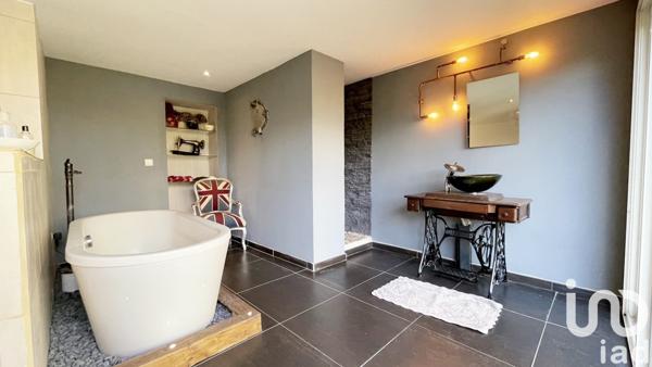 Maison 5 pièces de 201 m² à Carry-le-Rouet (13620)