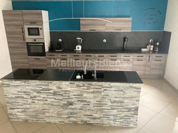 PROPRIETE EN PIERRE DE TAILLE DE 257 M2- 650m2 DE TERRAIN