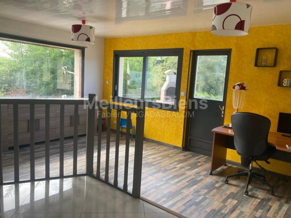 PROPRIETE EN PIERRE DE TAILLE DE 257 M2- 650m2 DE TERRAIN