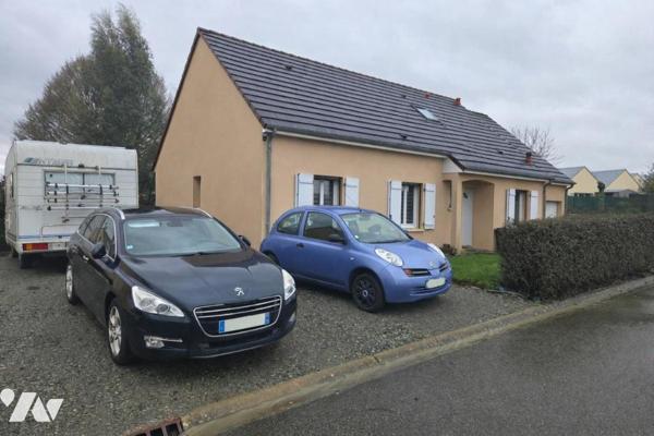 Coulans sur Gée : Pavillon indépendant 2005 de 143 m², 4 ch 2 sdb garage jardin