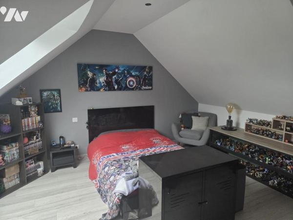 Coulans sur Gée : Pavillon indépendant 2005 de 143 m², 4 ch 2 sdb garage jardin