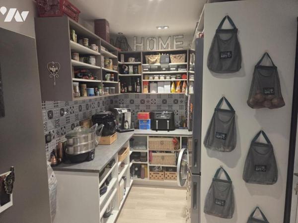 Coulans sur Gée : Pavillon indépendant 2005 de 143 m², 4 ch 2 sdb garage jardin