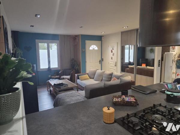 Coulans sur Gée : Pavillon indépendant 2005 de 143 m², 4 ch 2 sdb garage jardin