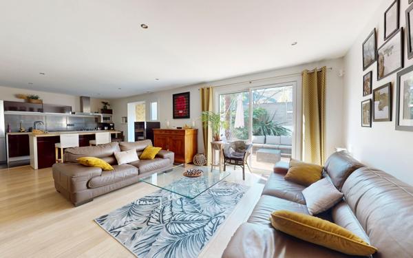 Maison à vendre    5 pièces •  Carquefou