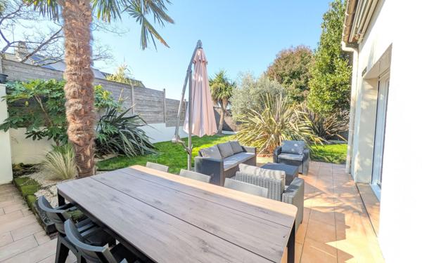 Maison à vendre    5 pièces •  Carquefou