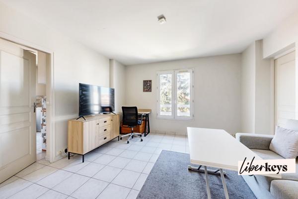 2 PIÈCES 42 m² – CALME – BOXE INCLU – PETITE COPROPRIÉTÉ