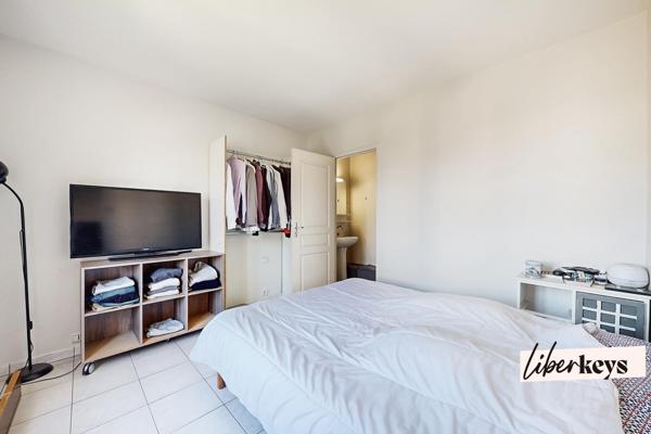 2 PIÈCES 42 m² – CALME – BOXE INCLU – PETITE COPROPRIÉTÉ