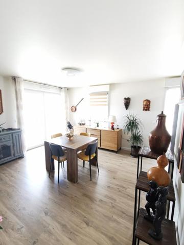 Magnifique appartement proche du neuf 75 m2, 2 chambres, parking en sous sol