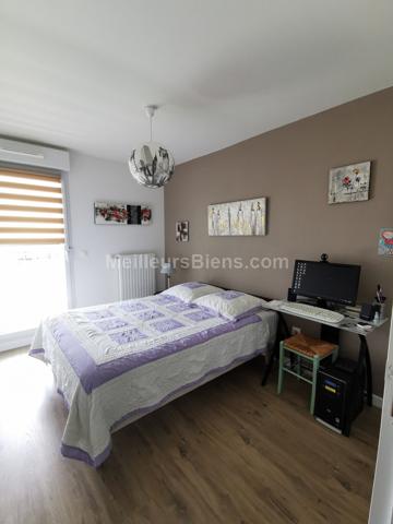 Magnifique appartement proche du neuf 75 m2, 2 chambres, parking en sous sol