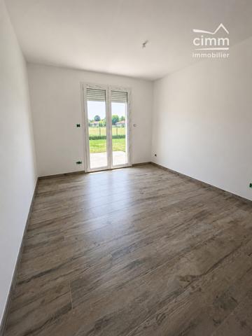 À louer sur la commune de Pajay, maison neuve T5.