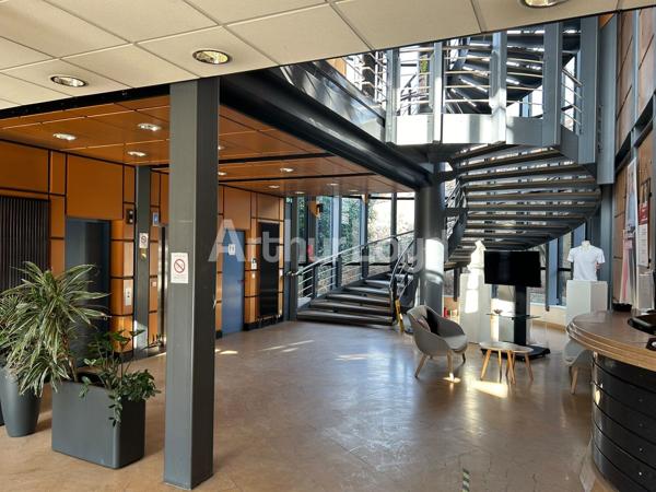 Bureaux à vendre à Roubaix espaces modulables sur site sécurisé