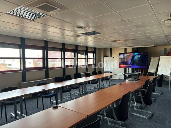 Bureaux à vendre à Roubaix espaces modulables sur site sécurisé