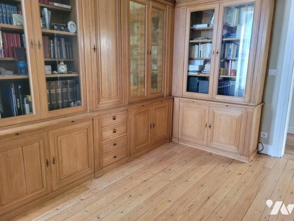 Sur la commune de Mamers, très belle maison de caractère d'une surface habitable de 196m² 