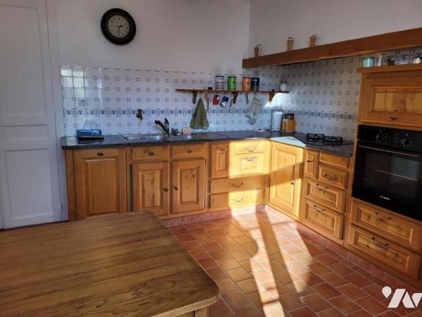Sur la commune de Mamers, très belle maison de caractère d'une surface habitable de 196m² 
