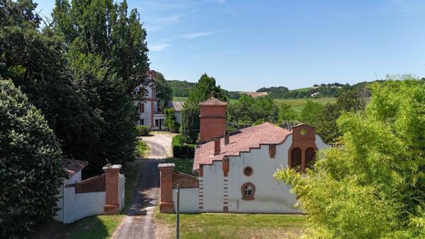 Château de caractère avec orangerie & potentiel évènementiel - Saint-Nauphary, à 10 min de Montauban et 50 min de Toulouse Saint nauphary