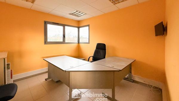 Local 230 m² à Baugé-en-Anjou 49150