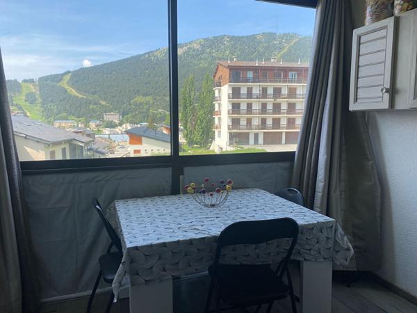 T2 (2 appartements réunis) de 26,25 m² ,Vue Pistes & Loggias Vitrées, Exposition Sud-Ouest