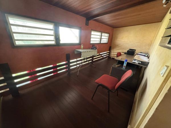 À vendre  Superbe appartement T2 bis duplex de 100 m² à Cayenne