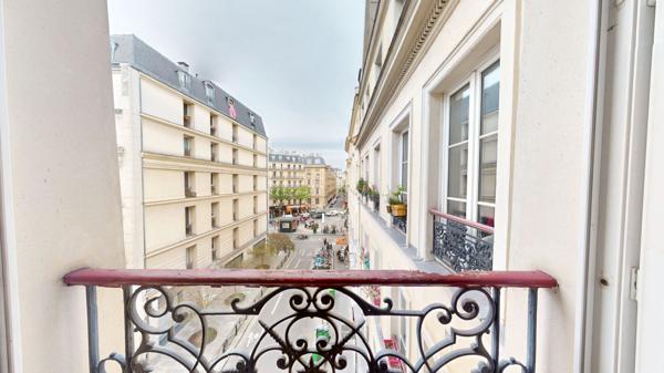 Grand studio parfaitement situé !