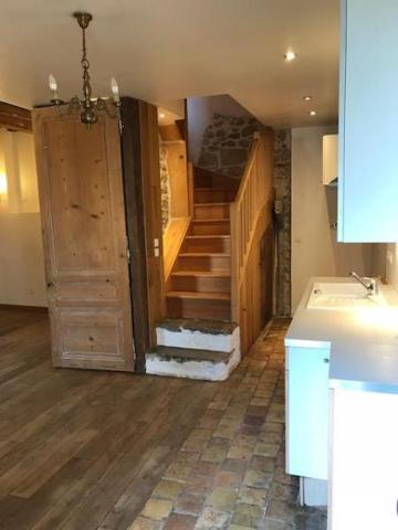 MAISON EN TRIPLEX - ST DIDIER - MAISON EN TRIPLEX ...