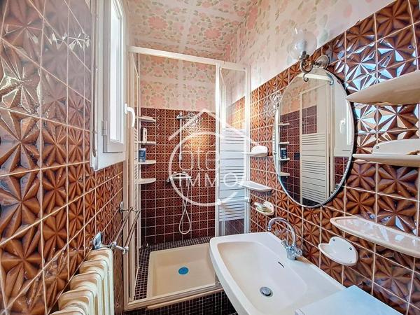 Coup de cœur à Pineuilh : beaux volumes, 4 chambres, jardin arboré et garage équipé