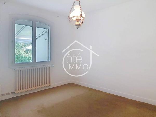 Coup de cœur à Pineuilh : beaux volumes, 4 chambres, jardin arboré et garage équipé