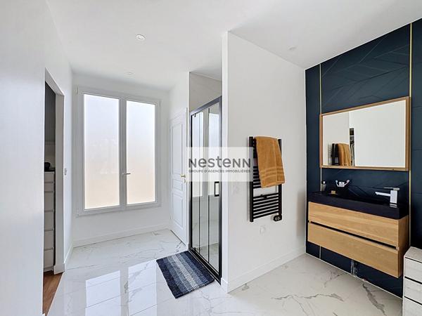 - Exclusivité - Maison de prestige - 5 chambres - 215m2 au sol - Jardin 788 m² - Sous-sol total - Ermont Halte -