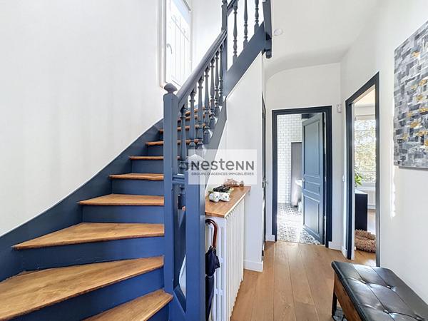 - Exclusivité - Maison de prestige - 5 chambres - 215m2 au sol - Jardin 788 m² - Sous-sol total - Ermont Halte -