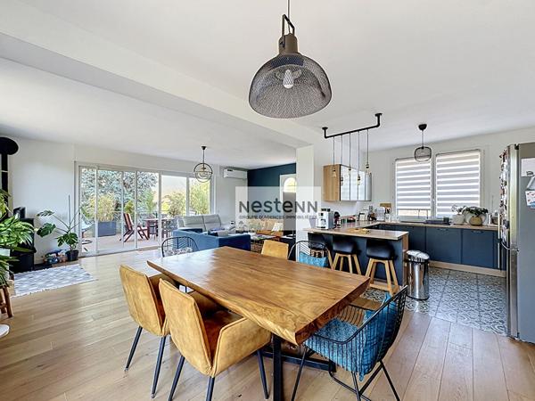 - Exclusivité - Maison de prestige - 5 chambres - 215m2 au sol - Jardin 788 m² - Sous-sol total - Ermont Halte -