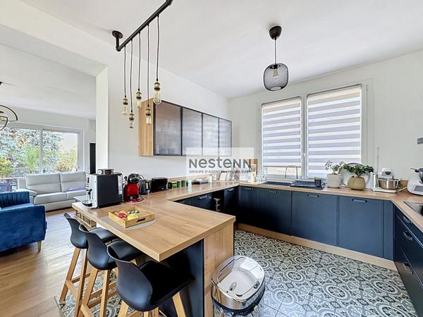 - Exclusivité - Maison de prestige - 5 chambres - 215m2 au sol - Jardin 788 m² - Sous-sol total - Ermont Halte -